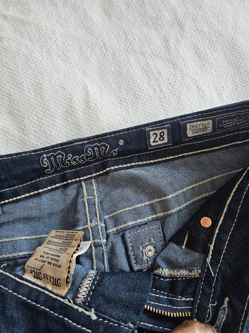 Miss Me cuffed capri dark wash denim/ jeans. model #JP5771P - Picture 10 of 12